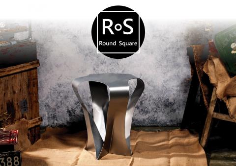 林育婷 - 產品設計
椅子（方圓）
用摺紙剪裁方法一氣呵成