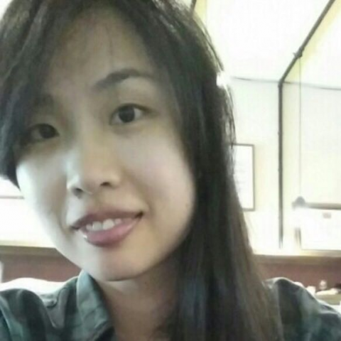 提供翻译u服務的專家Christy