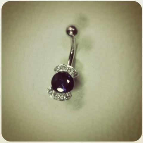 立言設計製作公司 - 藍鑽肚臍環