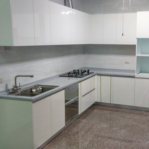 系統櫃，廚具，個人外包 - 歐化廚具
提供現場丈量，設計