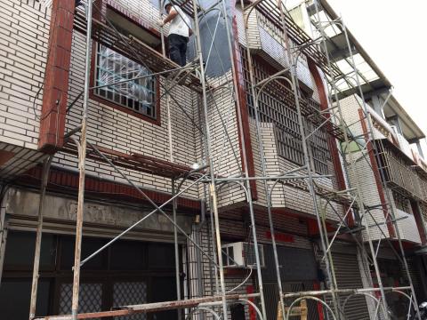 防水抓漏油漆 - 外壁防水隔熱