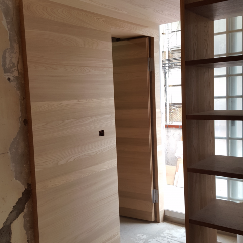 富順室內裝潢工程行 - 木作貼皮暗門(打開)