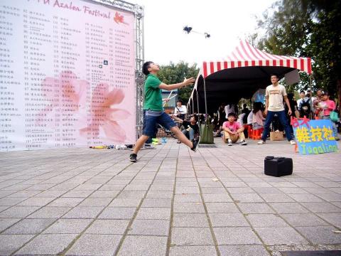 曹普晴 - 台大杜鵑花節表演