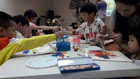 賴英倫 (珮瑩 Aining Art Studio) - 教學經驗