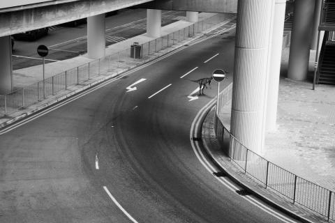 荒島有鹿影像工作室 - 專題攝影『謬景』
探討缺乏想像一成不變的乏味生活。
2016 全國美展攝影類銀牌 於國立台灣美術館展出