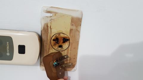 李昶輝 - 插座及插頭換新維修