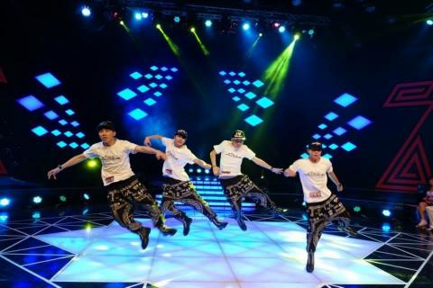 張乃文 - 民視愛尼雅舞力全開榮獲第二名。