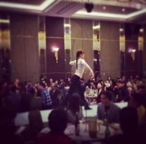 李恩 - 尾牙舞蹈個人演出