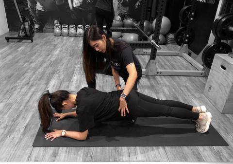 輕適能運動空間-Hsuan - 一對一私人教練課程