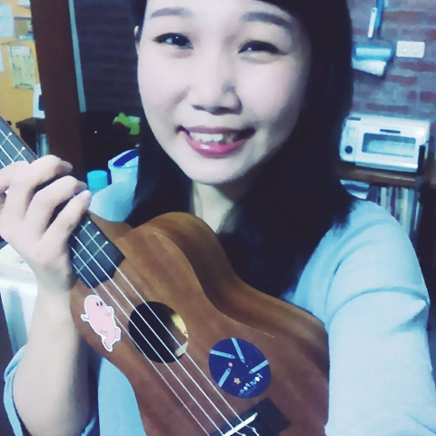 提供烏克麗麗服務的專家董泰錡