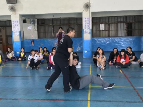 桃園市柔道推廣協會 - 富台國小；防身技術巡迴講座