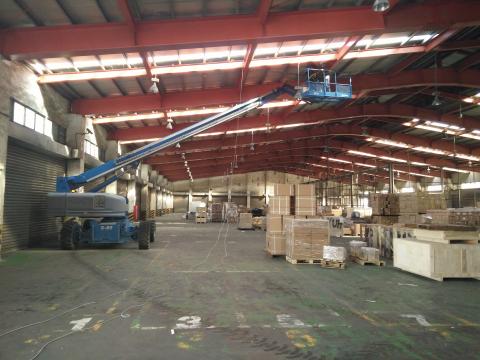 晶品數位科技 - 倉庫高空車作業 安裝攝影機