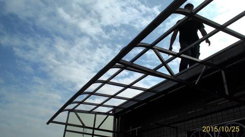 永信鐵工廠 - 更換 採光罩PC板