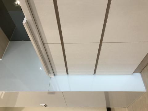 楊亦砆 - 烤漆玻璃