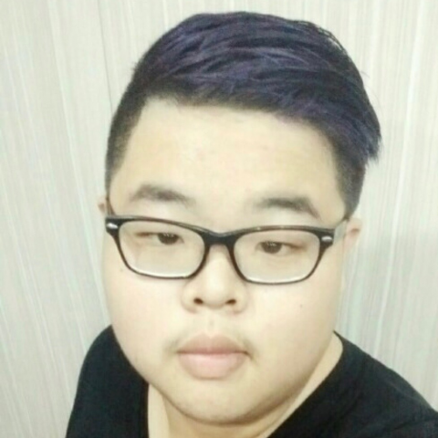 提供打工服務的專家李峻丞