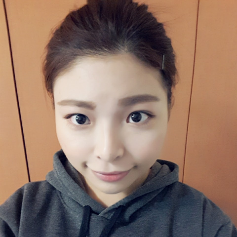 提供打字員服務的專家周倩玉