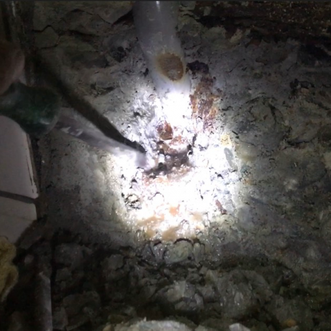 合宜(統原)水電行 - 廚房壁面漏水