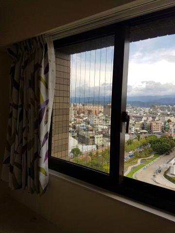 家舒適隱形鐵窗x防墜網 - 隱形鐵窗