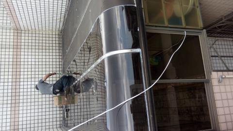 力丞金屬工程行 - 桃園採光罩pc耐力板更新工程