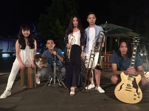 Snow White Jazz Band - 武陵農場演出