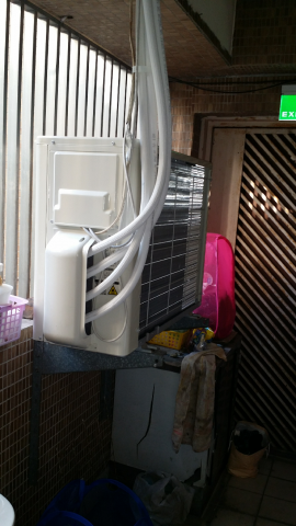 新世界冷氣空調 - 醫院宿舍一對二冷氣外機