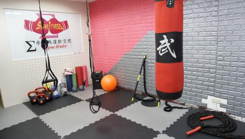 希格瑪運動空間 - 