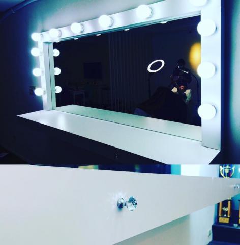 偉又潮本富工作室 - 櫃檯化妝鏡訂作