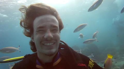 墾丁環礁潛水(旅)中心 - 進階潛水員課程
探索是界未知國度