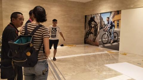 意境耐磨塑膠地板地磚地毯 - 