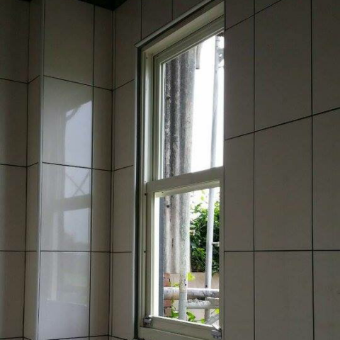 陳昱翔 - 上下拉窗