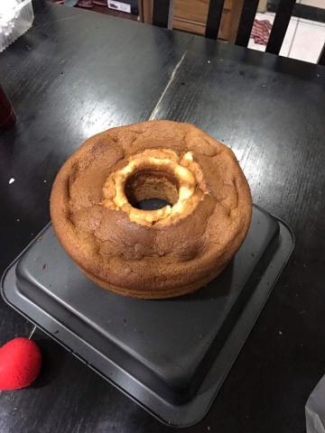 鯊魚 - 戚風蛋糕，做的還可以勉勉強強