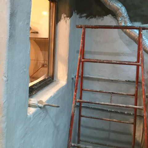 御繕室內裝修工程企業有限公司 - 本案為老公寓漏水及年久失修-泥作打底及防水