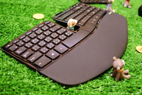 醒醒吧女孩們 - 微軟Microsoft Sculpt 人體工學鍵盤滑鼠組
－商品攝影
－產品體驗文章
－部落格宣傳
文章網址：
https://goo.gl/YbqNUj