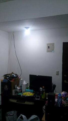 杰魄油漆個人工作室 - 第二次完成面 總電源上的藍色漆是之前業主上漆失誤