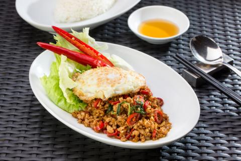 專業廚師 - 泰式料理打拋豬肉