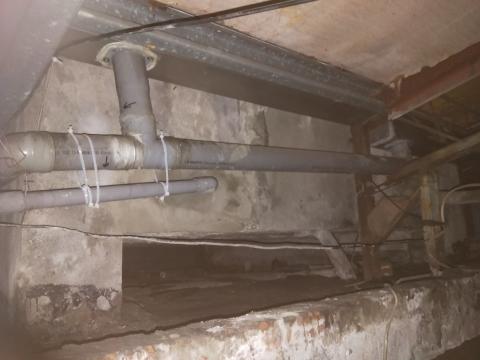 曹龍翔 - 老舊塔水漏水，修復...