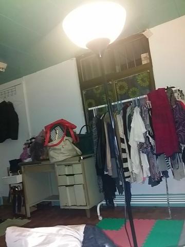 賴美伊 - 整理完（書桌上的雜物是室友未搬完的噢