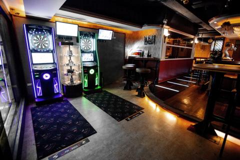 京采空間設計 - 宜蘭 麥田現釀啤酒屋 - 板橋店
面積 : 45坪(有效使用)
座位:50人
風格 : 鄉村復古
特色 : 飛鏢遊戲主題區 / 覆合式餐飲規劃 ( 帶入運動型啤酒屋熱潮 )
設計語彙 : 黑雲石吧檯 / 實木雕花屏風 / 區域麥穗透光屏牆 / 訂製高腳鋼管椅 / 包廂環場皮革沙發 / 古典壁燈 / 文化石 / 石頭漆 / 進口古典壁紙 / 灰鏡 / LED地牆洗燈
 京采空間設計 - 宜蘭 麥田現釀啤酒屋 - 板橋店
面積 : 45坪(有效使用)
座位:50人
風格 : 鄉村復古
特色 : 飛鏢遊戲主題區 / 覆合式餐飲規劃 ( 帶入運動型啤酒屋熱潮 )
設計語彙 : 黑雲石吧檯 / 實木雕花屏風 / 區域麥穗透光屏牆 / 訂製高腳鋼管椅 / 包廂環場皮革沙發 / 古典壁燈 / 文化石 / 石頭漆 / 進口古典壁紙 / 灰鏡 / LED地牆洗燈