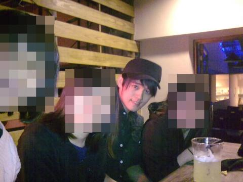 廖建威 - 和大學同學到學校附近的隱密餐廳小酌兩杯～