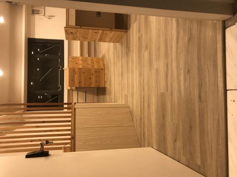 謝鈞洋 - 塑膠卡扣地板