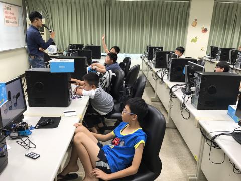 史恩維 - 兒童程式教育