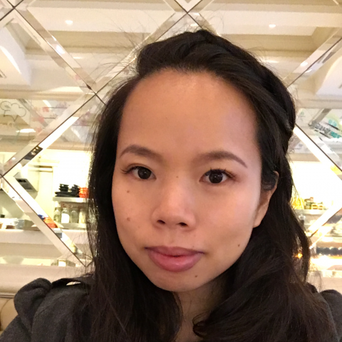 提供遛狗牽繩服務的專家Ash