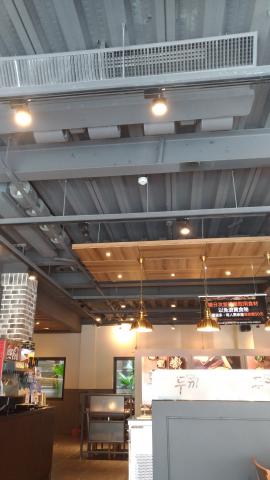 凱圳 - 吊隱冷氣&崁燈&餐吊燈。