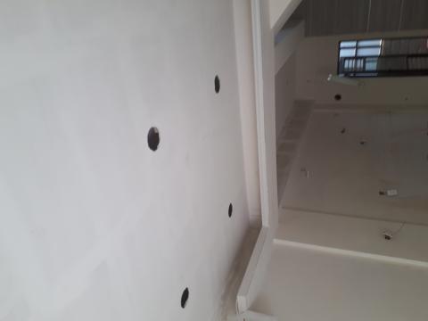 金玉滿堂  油漆 防水 工程 - 木作天花板施工中