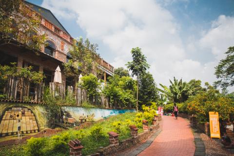 LIAN - 拍攝台灣好型大樹祈福線導覽影片中的景點介紹照片-三合瓦窯