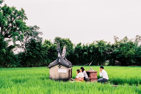Fly - 2018藝穗節《點香》宣傳照側拍