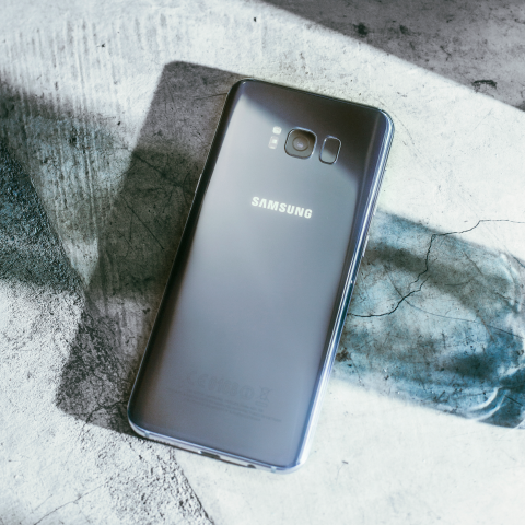 一工作室 - Samsung手機形象