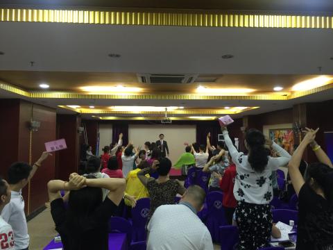 林怡芬 - 每週例行課程
每次約20-30人