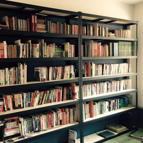 安寶角鋼有限公司 - 黑砂紋書架