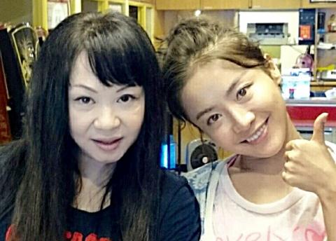 Crystal水晶老師 - 曾指導：貢米
◎ 中國內地女藝人，有「小張柏芝」稱號。